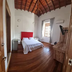  Guest house Cattaleya